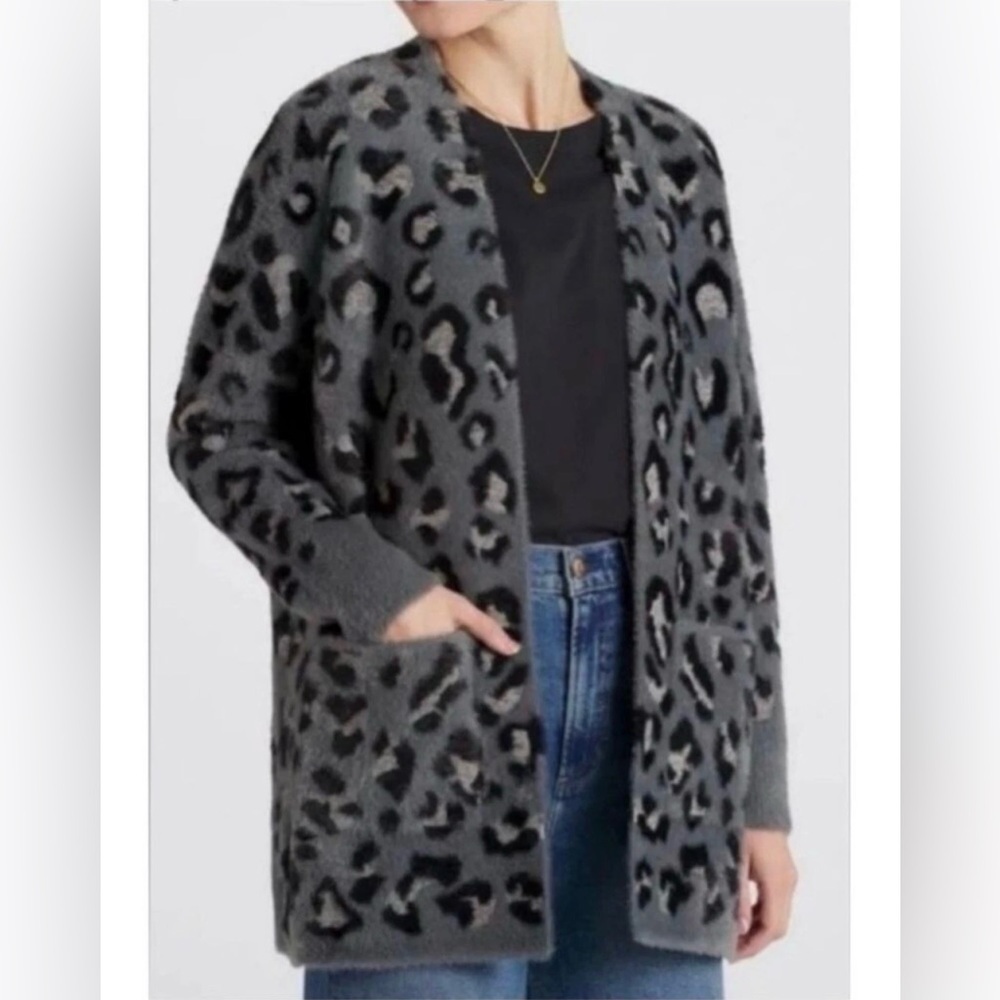 Evolution By Cyrus Leopard Wallie Fuzzy Open Cardigan Sweater Sz S Gray NWOT